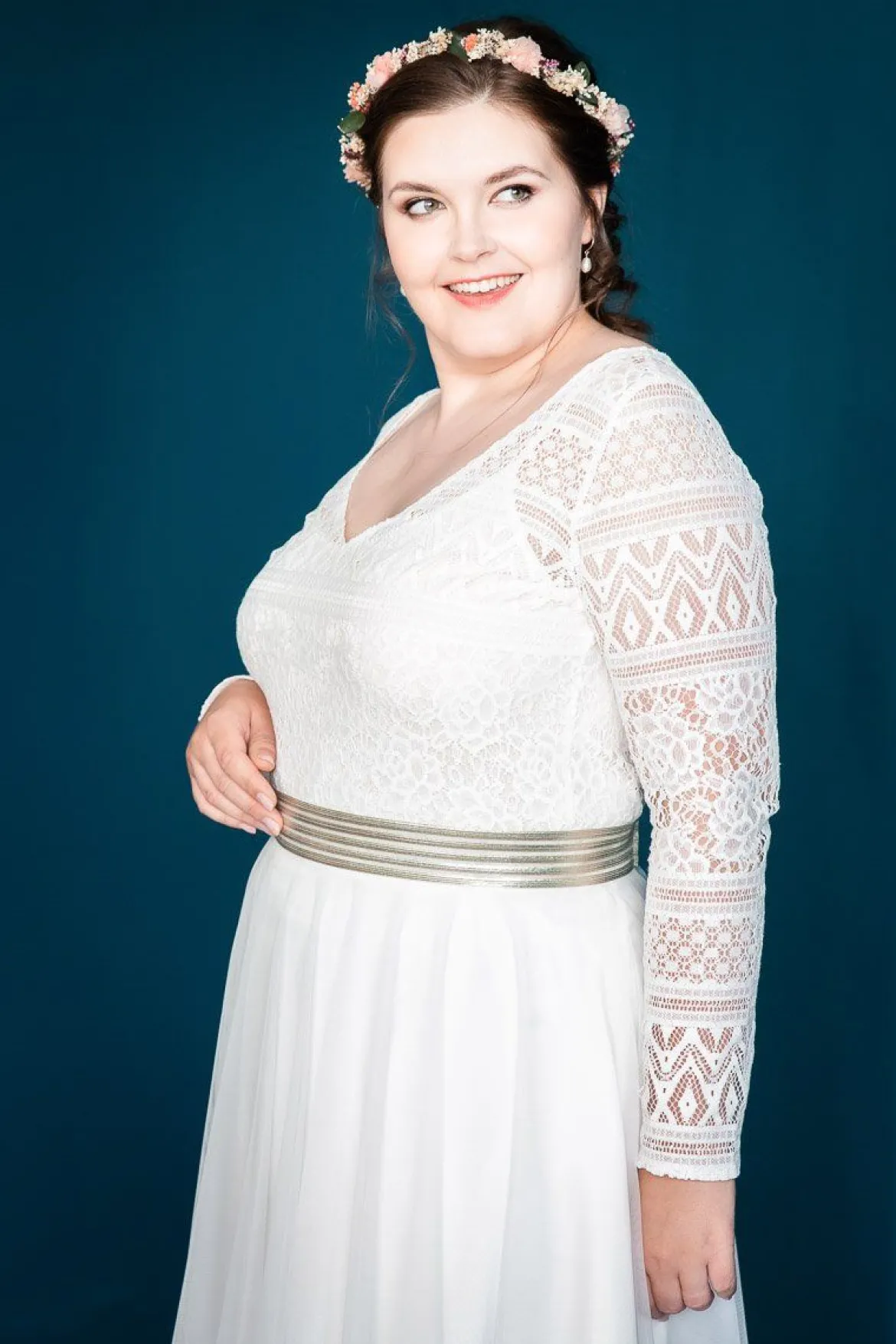 Elastischer Brautgürtel in Gold oder Silber – Mailenn noni Curvy