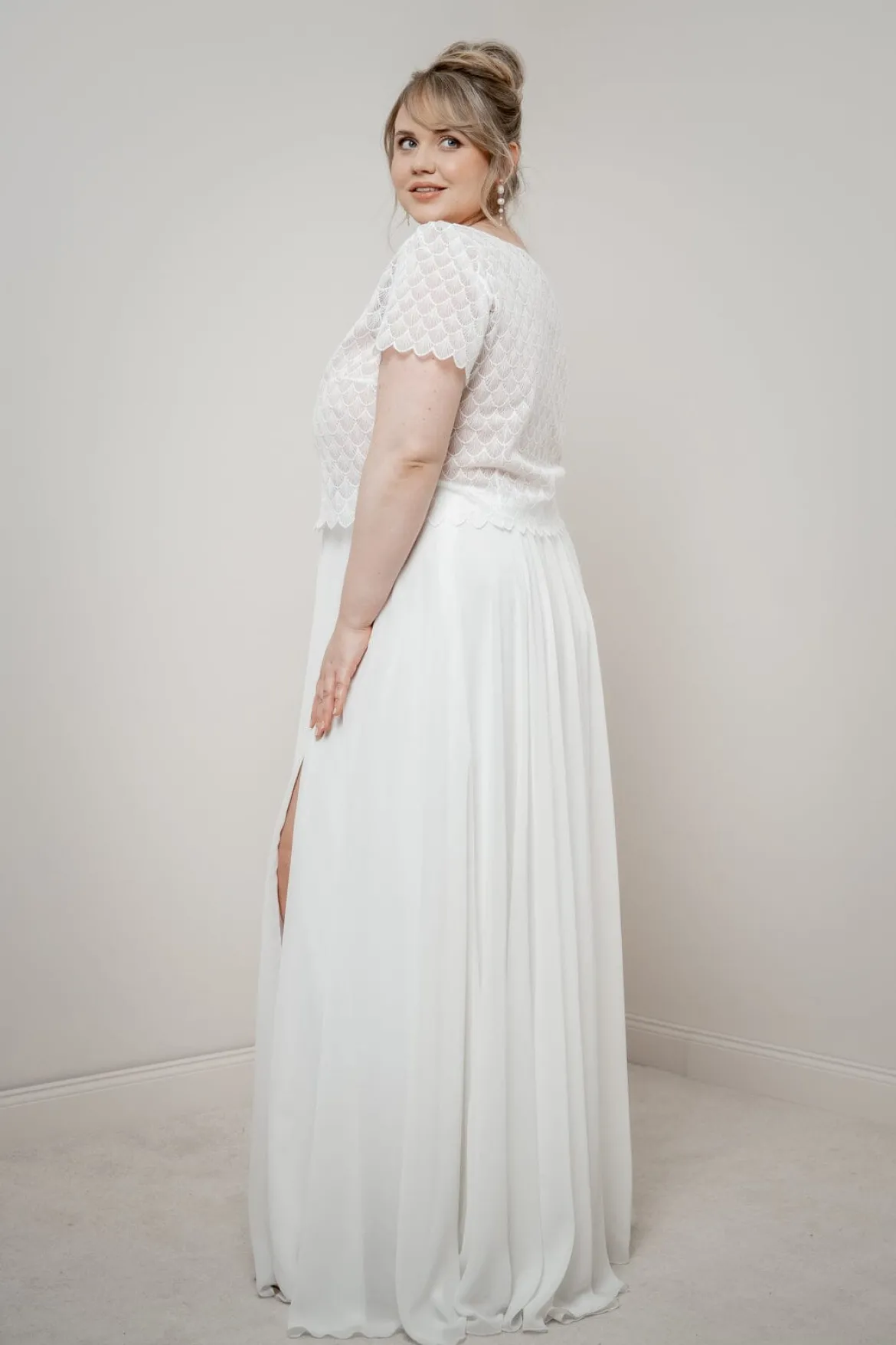 Kurzarm-Braut Top – Fanie noni Curvy