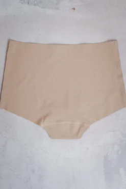 Nahtlose Mikrofaser-Hipster in Nude