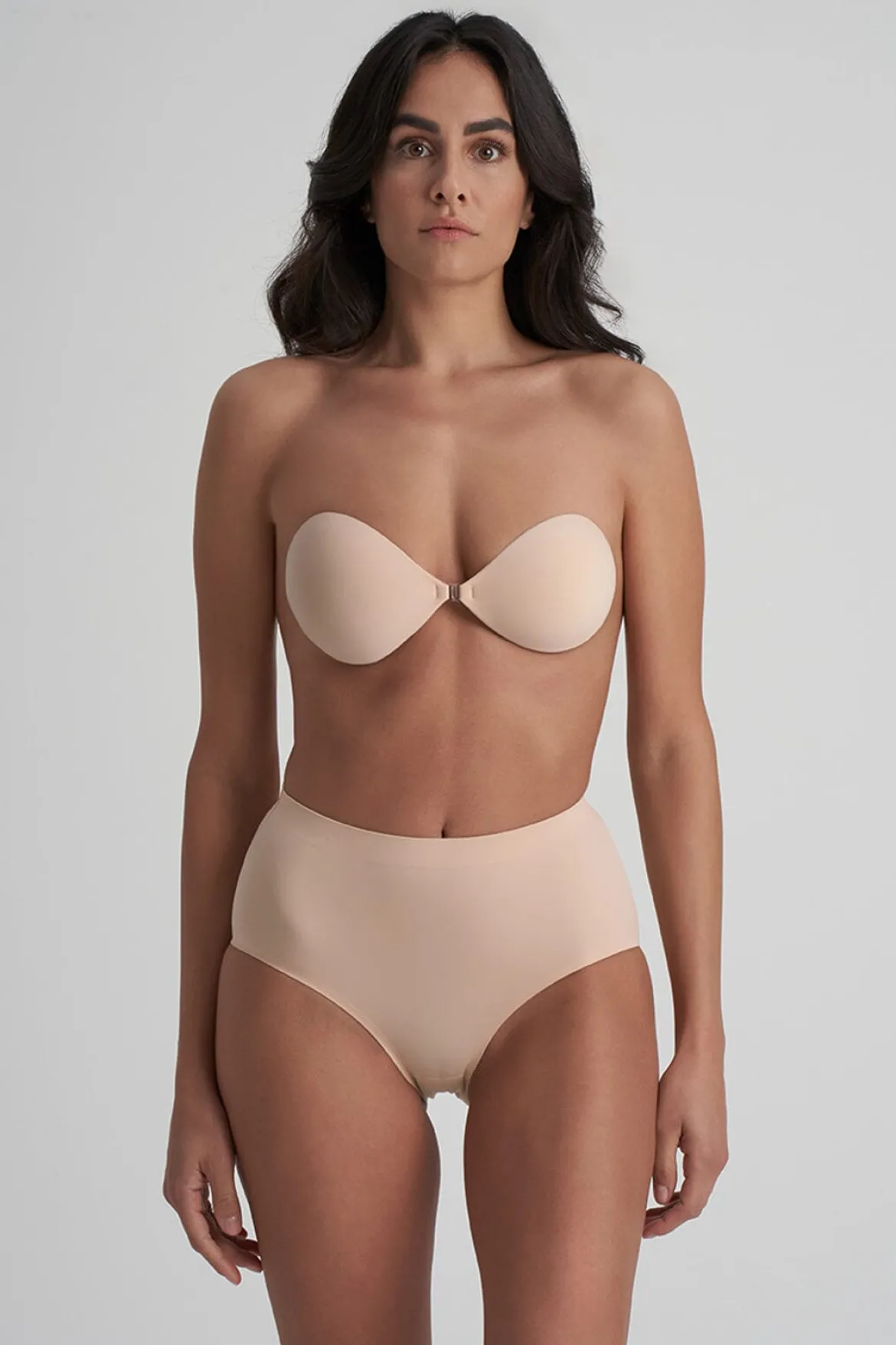 Selbstklebender BH für rückenfreie Looks – Bye Bra