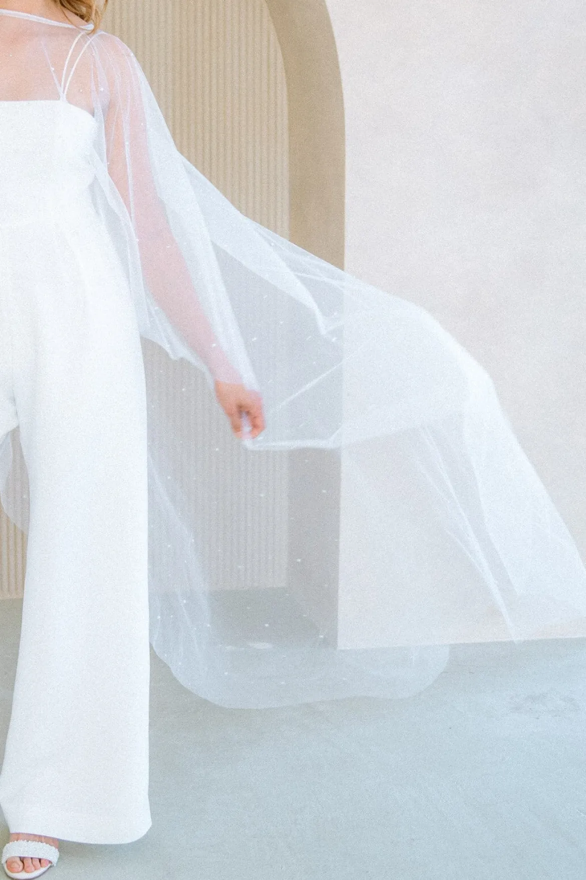 Showroom Only: Perlen-Cape – Beleza noni Selected